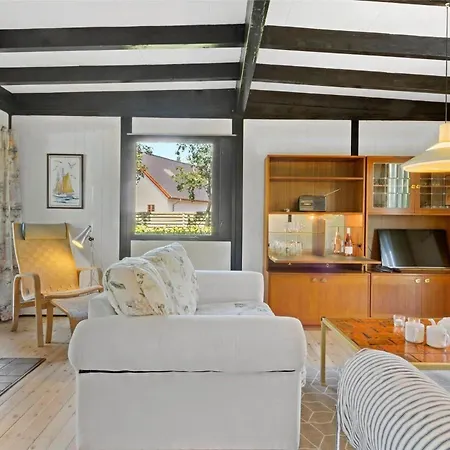 Nyaraló Fa011-faxe-ternevej-2 Faxe